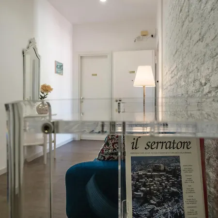 Palazzo Policastri 코릴리아노칼라브로