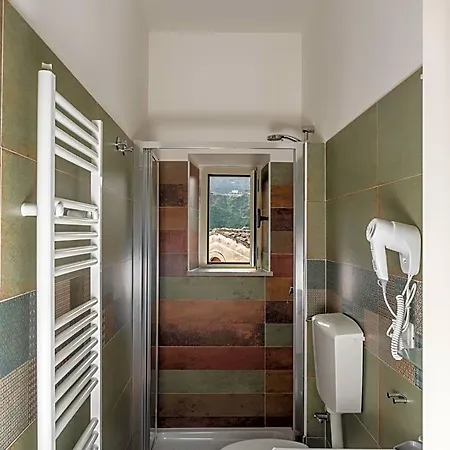 Palazzo Policastri Oda ve Kahvaltı 3*