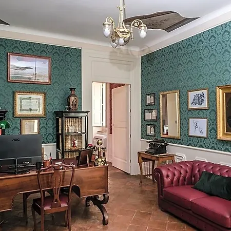 Oda ve Kahvaltı Palazzo Policastri 3*